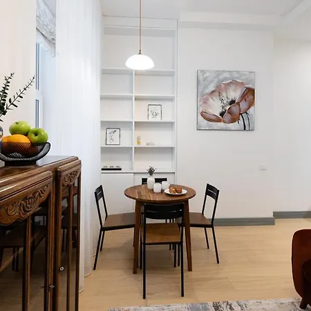 Apartment Urban Terrace In Centre