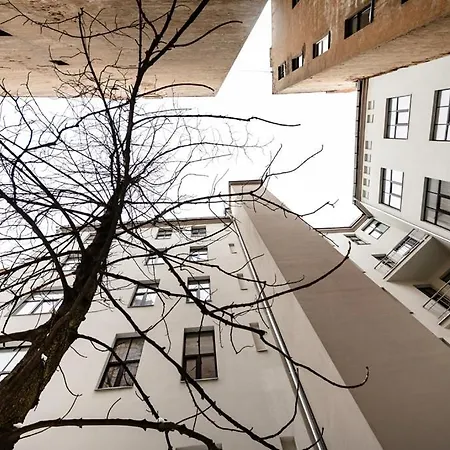 Urban Terrace In Centre Apartment *